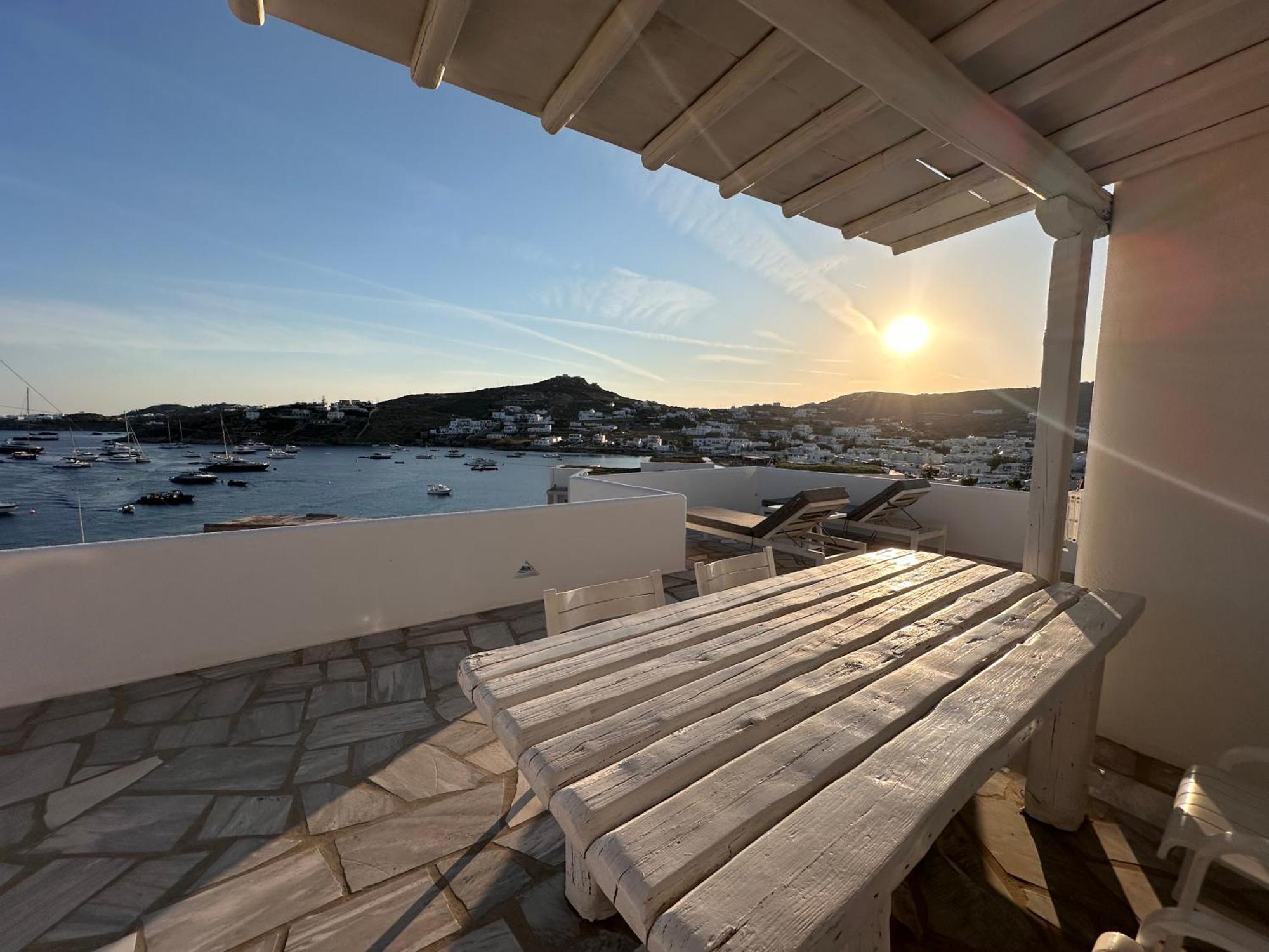 Revel Mykonos 3 Apartment